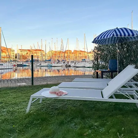 Ravissante Marina Idealement Situee Avec Jacuzzi Holiday home *