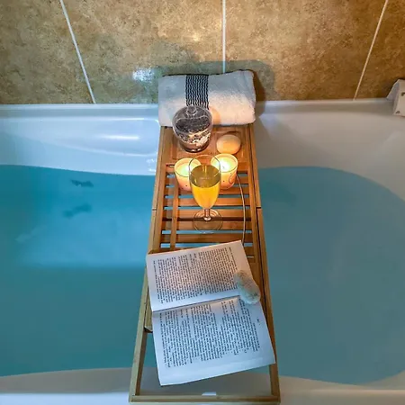 Ravissante Marina Idealement Situee Avec Jacuzzi