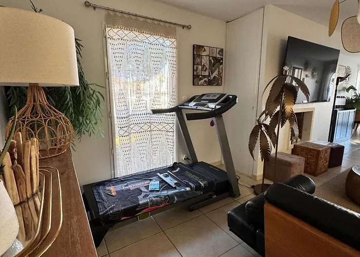 Ravissante Marina Idealement Situee Avec Jacuzzi *