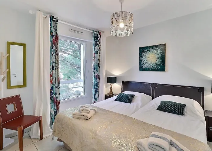 Ravissante Marina Idealement Situee Avec Jacuzzi آجد