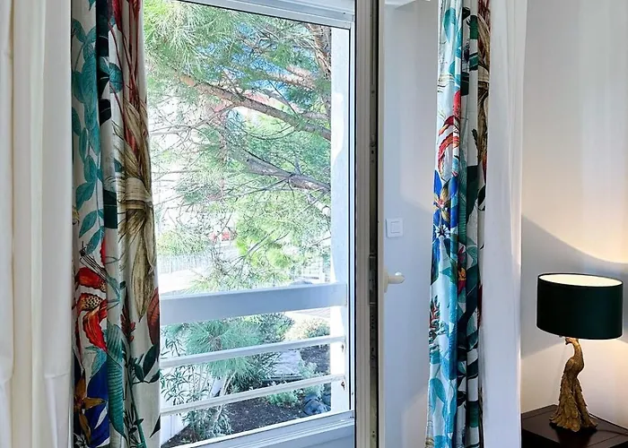 Ravissante Marina Idealement Situee Avec Jacuzzi *