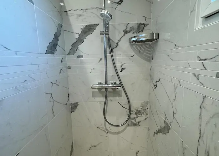 Ravissante Marina Idealement Situee Avec Jacuzzi بيت للعطل *