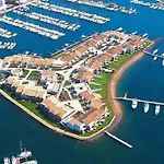 Ravissante Marina Idealement Situee Avec Jacuzzi