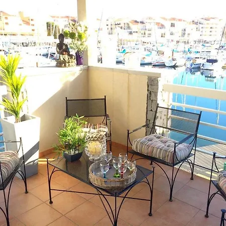 Ravissante Marina Idealement Situee Avec Jacuzzi *