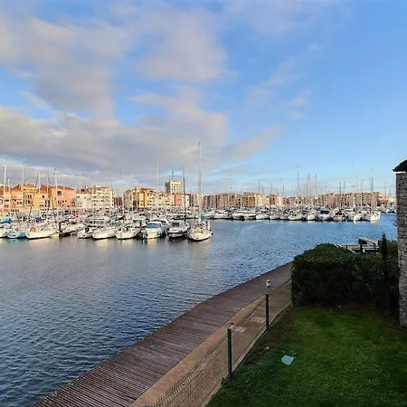 Ravissante Marina Idealement Situee Avec Jacuzzi *