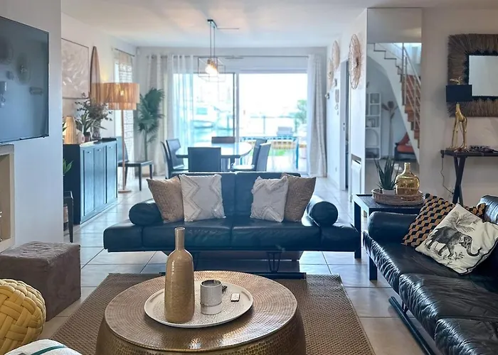 Ravissante Marina Idealement Situee Avec Jacuzzi *