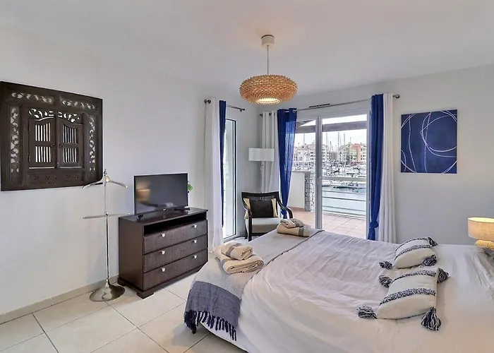 Ravissante Marina Idealement Situee Avec Jacuzzi *