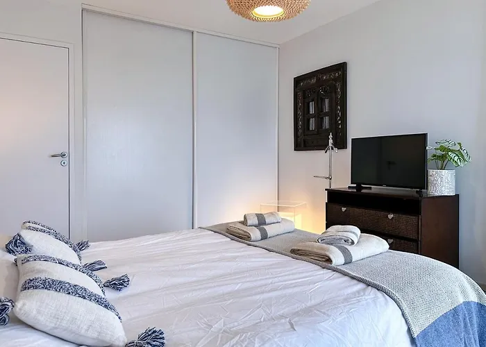 Semesterbostad Ravissante Marina Idealement Situee Avec Jacuzzi