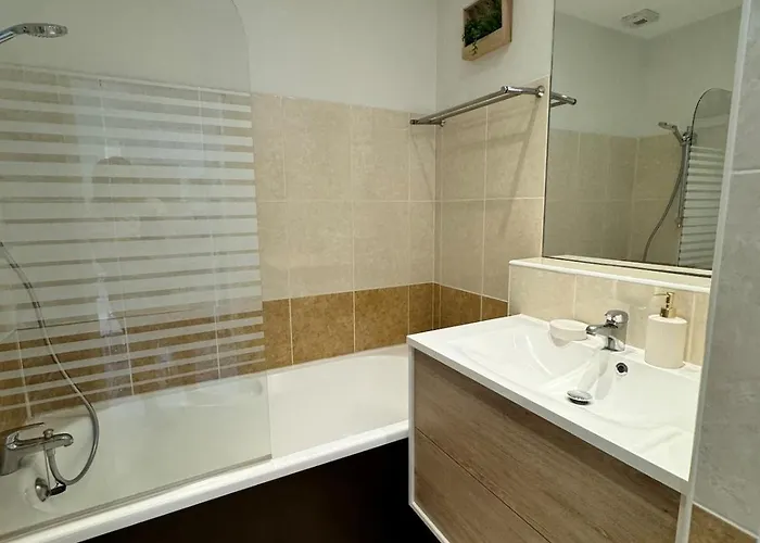 Ravissante Marina Idealement Situee Avec Jacuzzi Casa vacanze Agde