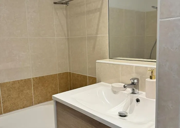 Ravissante Marina Idealement Situee Avec Jacuzzi * Agde