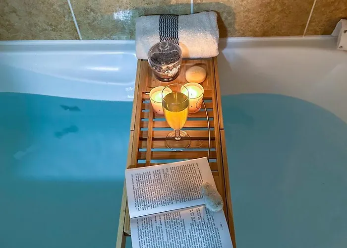 Ravissante Marina Idealement Situee Avec Jacuzzi